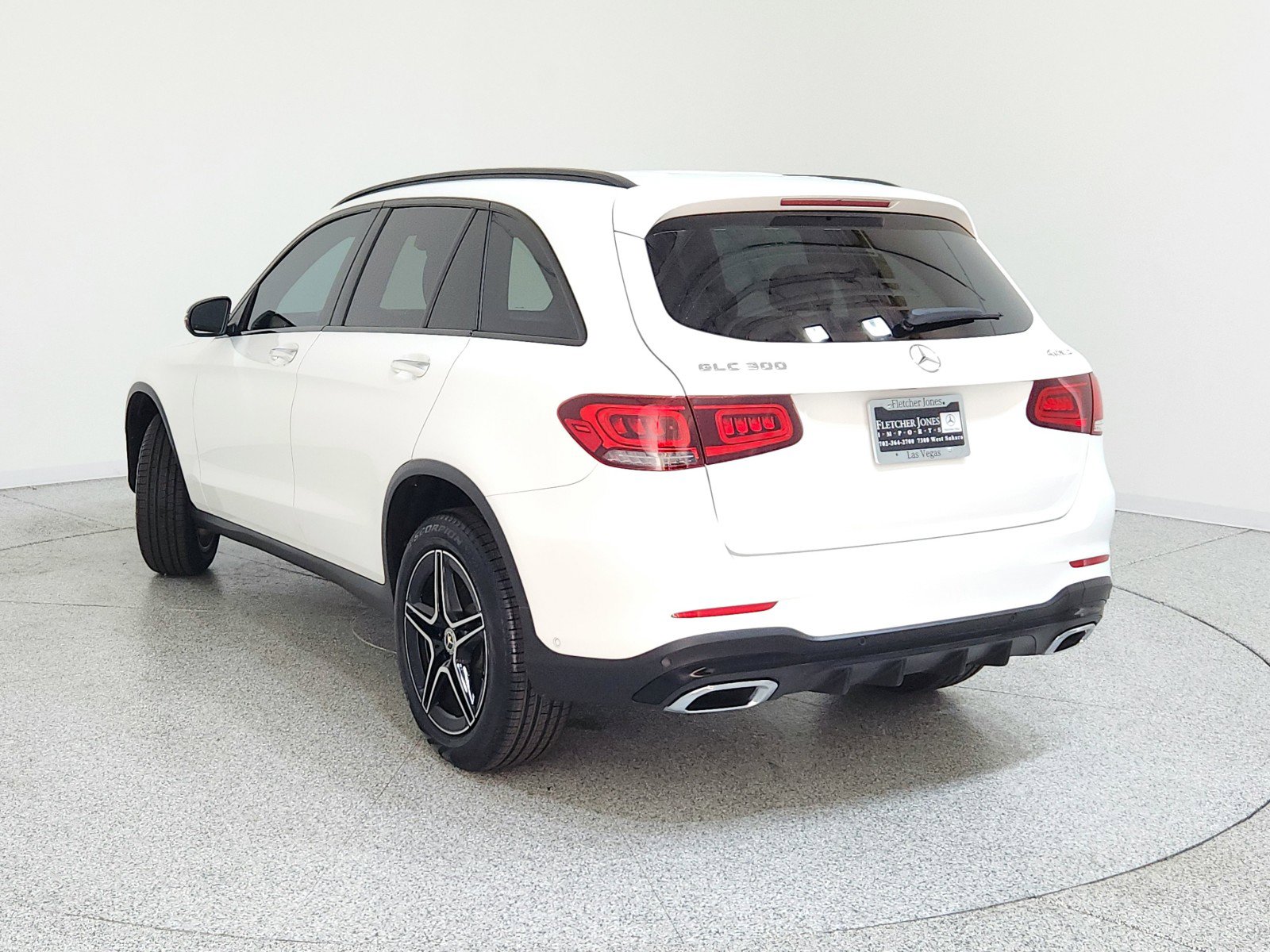 Certified 2022 Mercedes-Benz GLC 300 4MATIC image 2