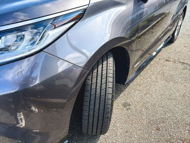 Certified 2021 Toyota Sienna Limited AWD/4WD image 3