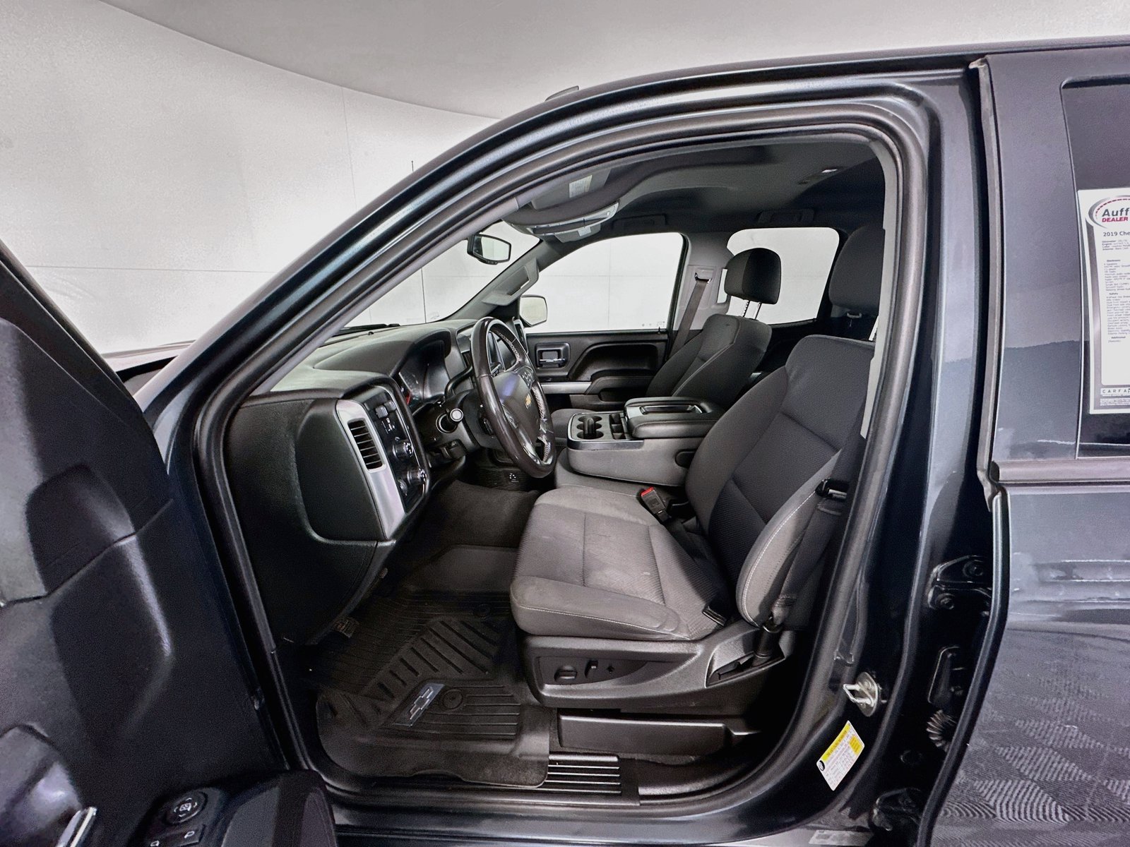 Used 2019 Chevrolet Silverado 1500 LT w/ All Star Edition AWD/4WD image 19