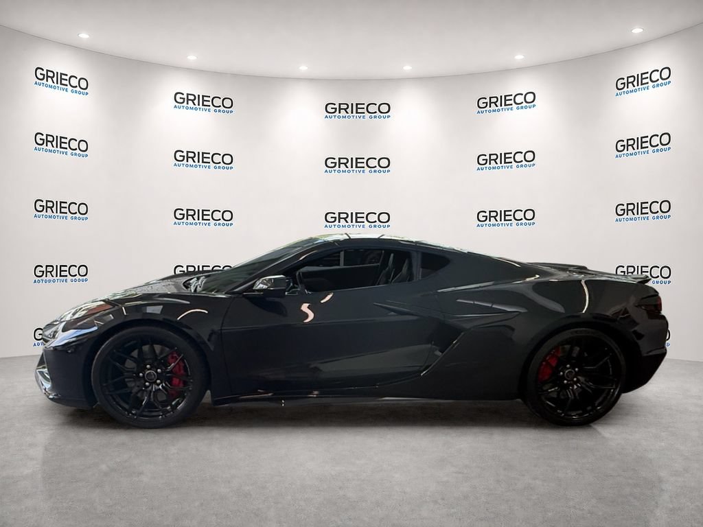 Used 2024 Chevrolet Corvette Z06 RWD image 4