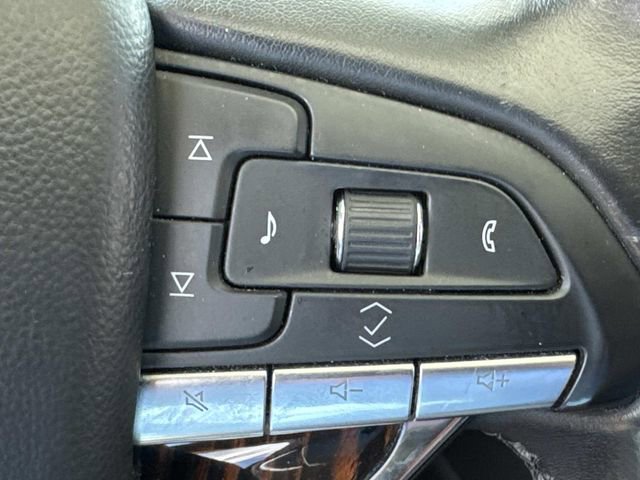 Used 2023 Cadillac Escalade ESV Luxury RWD image 29