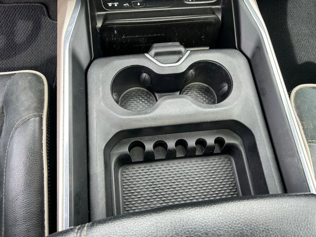 Used 2019 RAM 1500 Laramie image 28