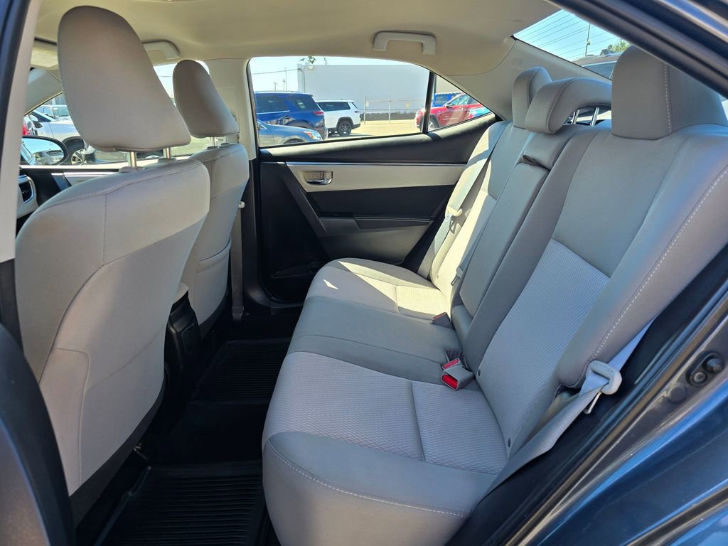 Used 2015 Toyota Corolla LE FWD image 14