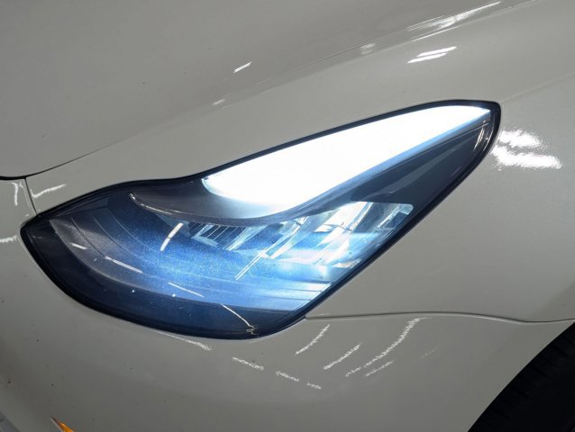 Used 2021 Tesla Model 3 Standard Range Plus image 7