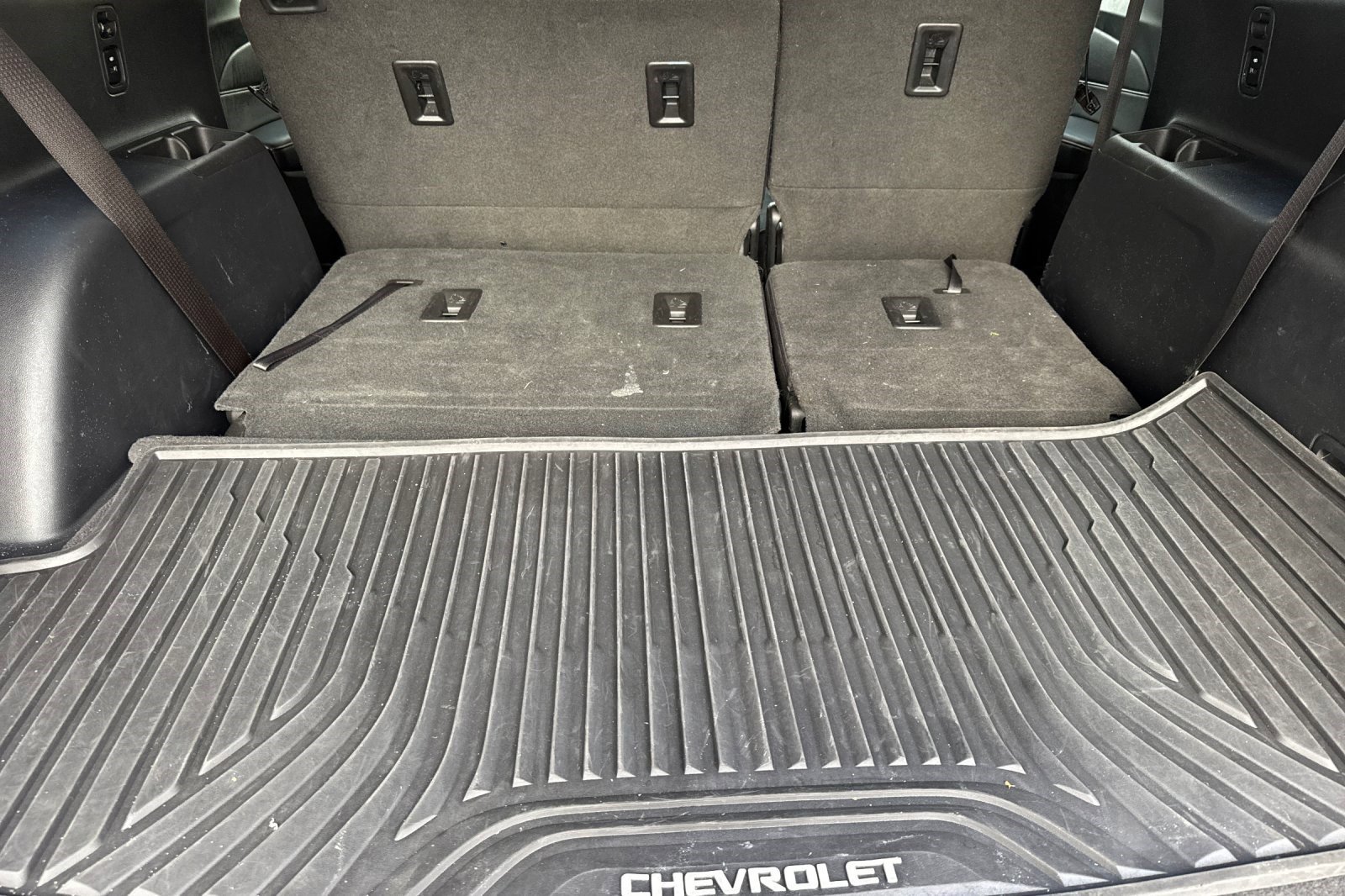 Used 2020 Chevrolet Traverse LS image 33