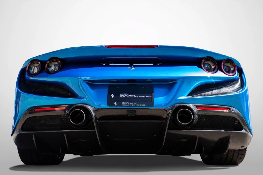 Certified 2022 Ferrari F8 Tributo RWD image 24