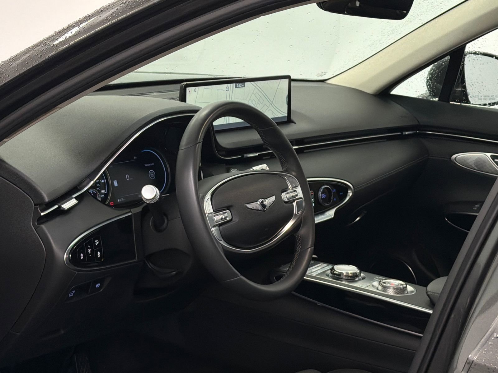 Used 2025 Genesis GV70 2.5T image 14