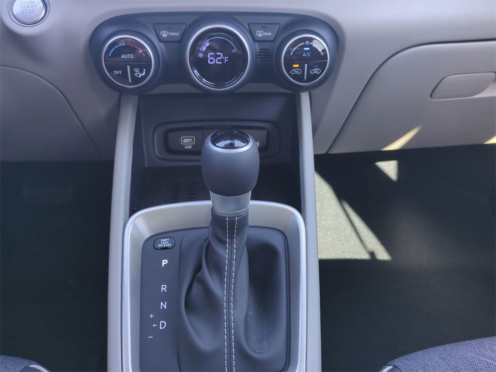 New 2025 Hyundai Venue Limited image 21