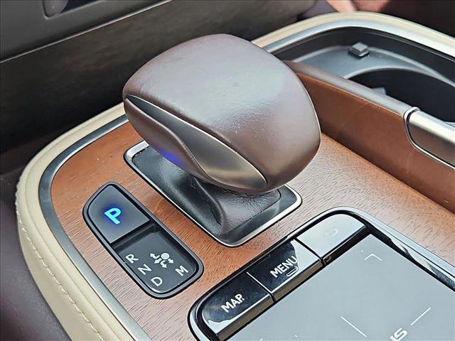 Used 2018 Lexus LS 500 w/ Accessory Package (Z2) image 12