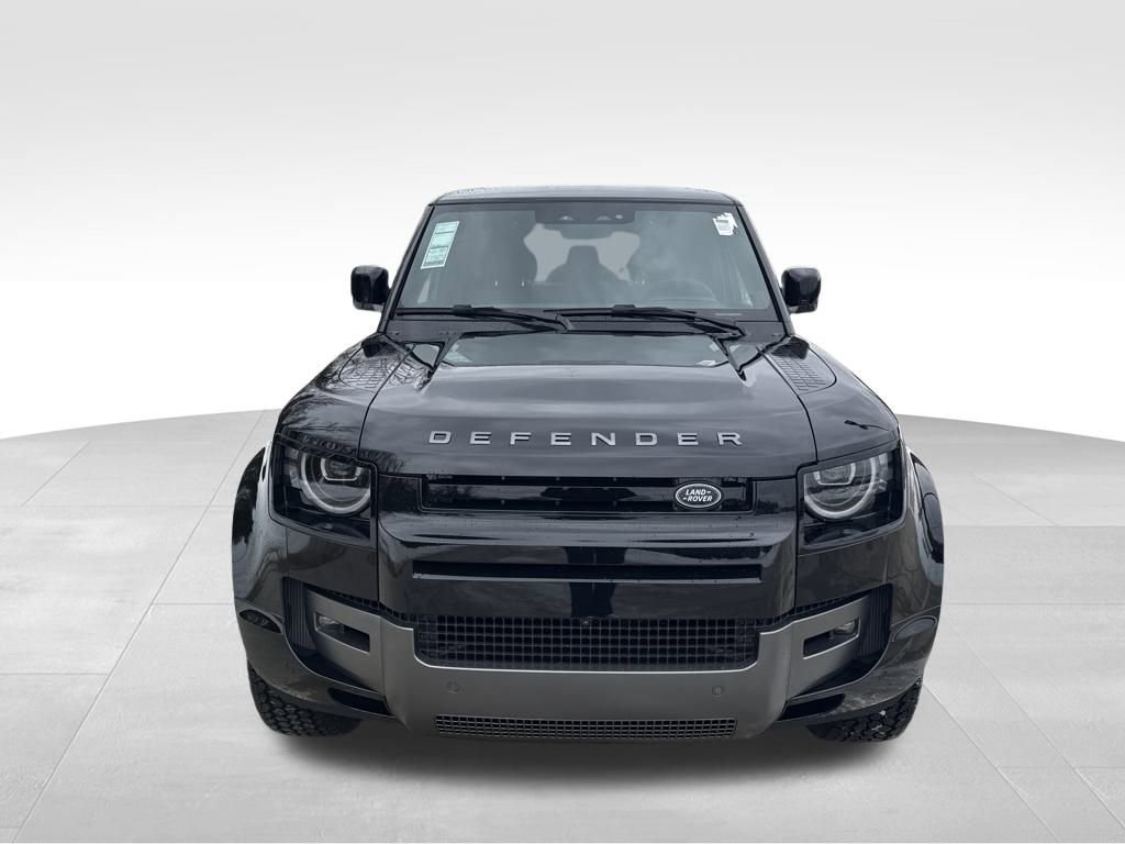 New 2026 Land Rover Defender 130 V8 image 4