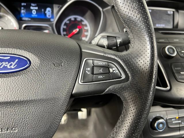 Used 2017 Ford Focus ST image 22