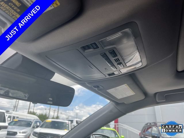 Used 2017 Toyota Highlander SE FWD image 36