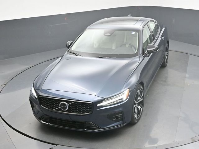 Used 2024 Volvo S60 B5 Core w/ Climate Package image 41