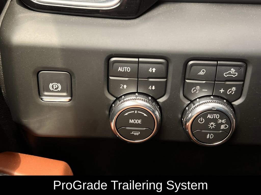Used 2026 GMC Sierra 3500 Denali Ultimate AWD/4WD image 25