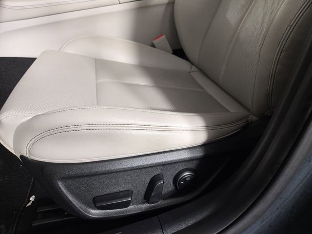 Used 2023 Genesis G70 2.0T image 30