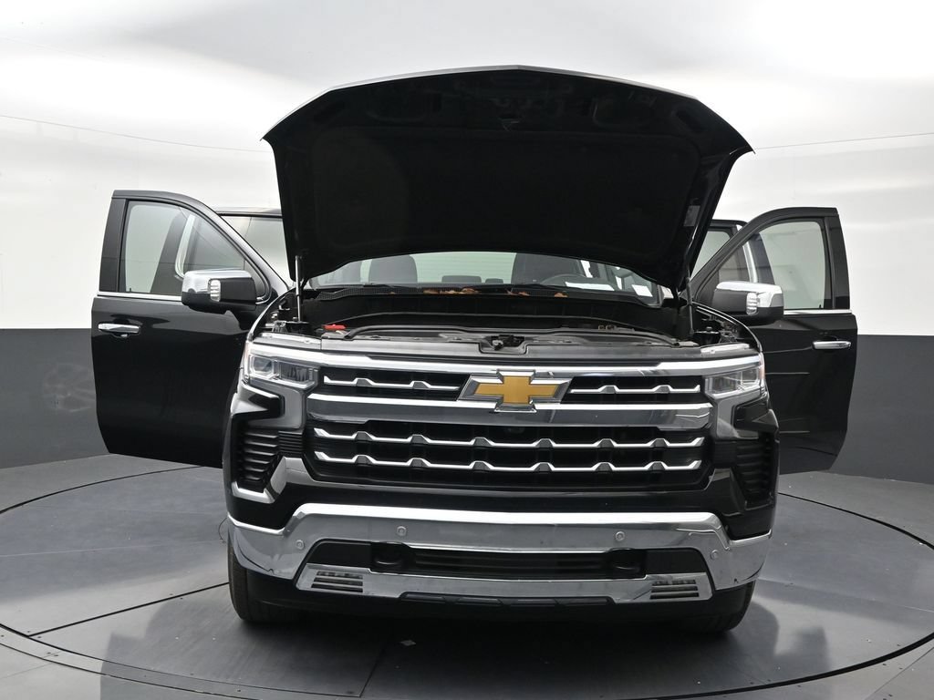 Used 2024 Chevrolet Silverado 1500 LTZ RWD image 33