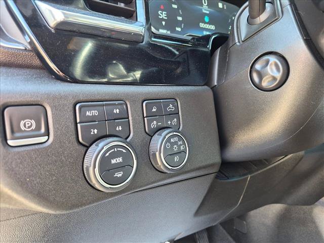 Used 2023 Chevrolet Silverado 1500 LTZ w/ LTZ Premium Package AWD/4WD image 15