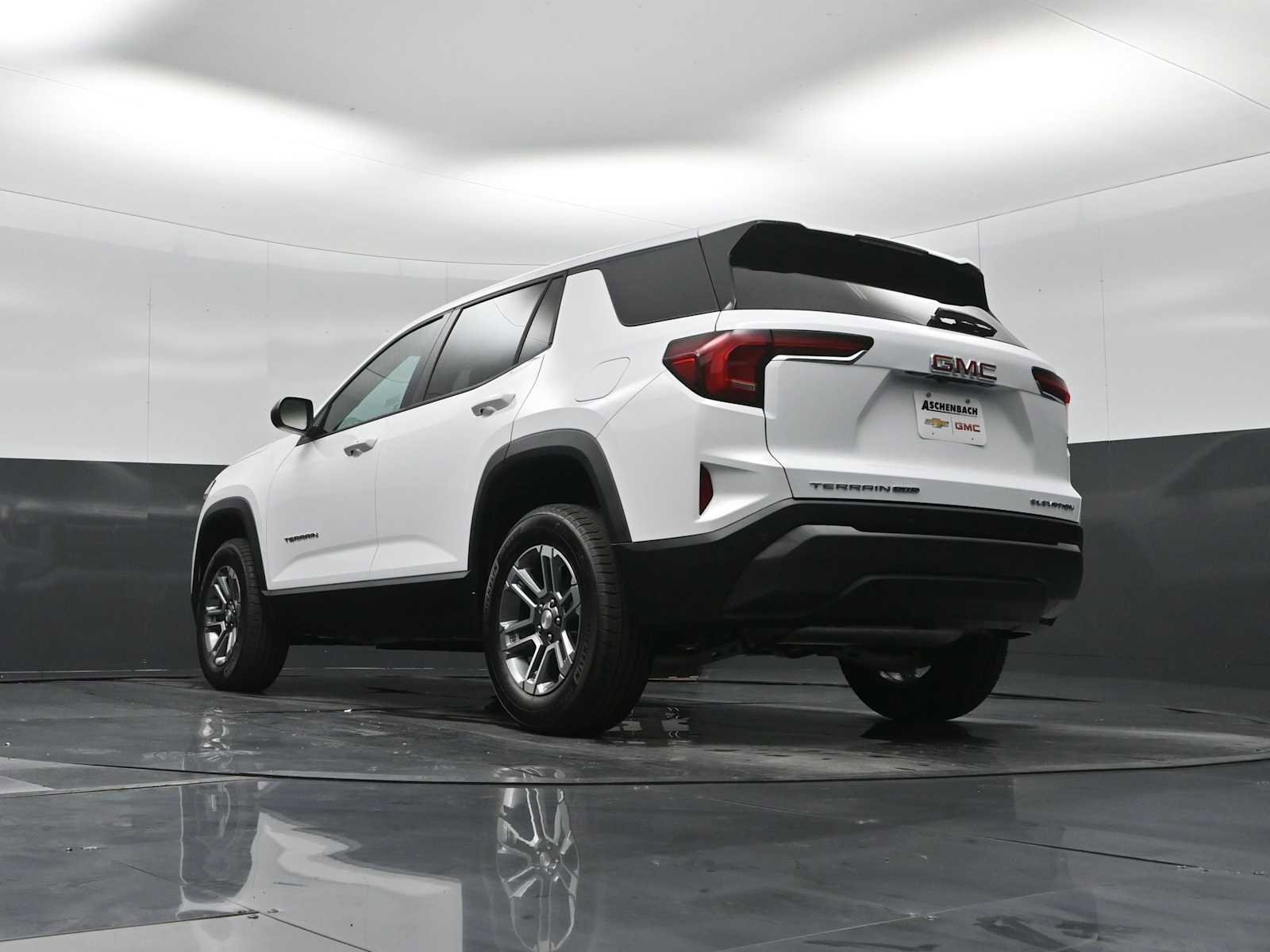 New 2026 GMC Terrain Elevation image 22