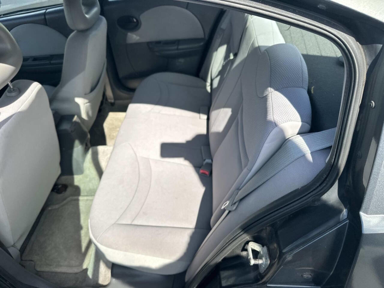 Used 2004 Saturn ION Level 2 w/ Power Pkg image 8