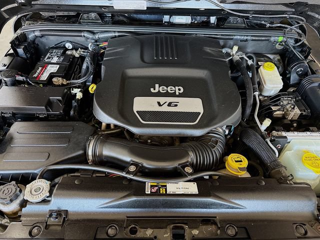 Used 2016 Jeep Wrangler Unlimited Rubicon AWD/4WD image 27