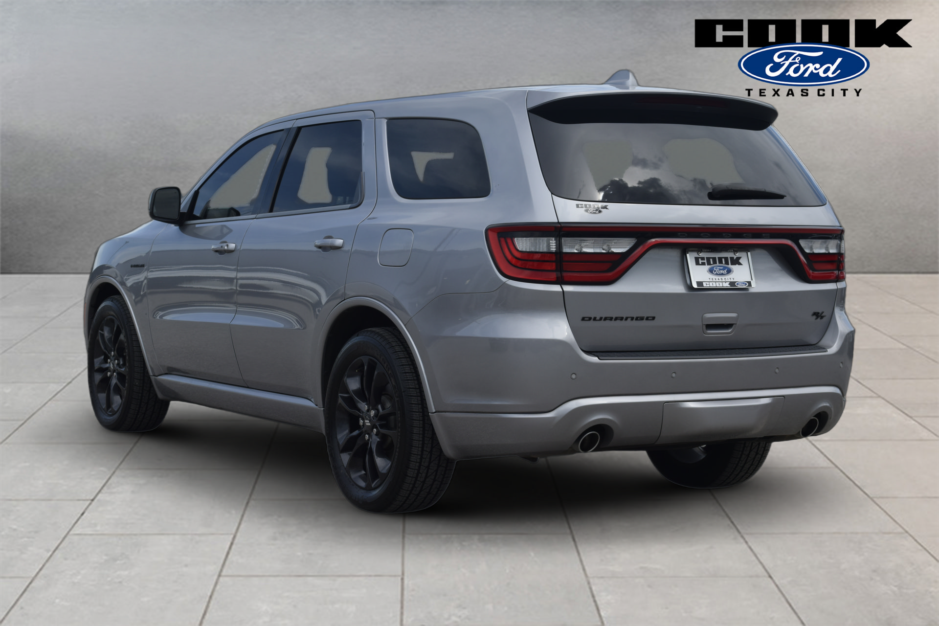 Used 2021 Dodge Durango R/T w/ Blacktop Package RWD image 4