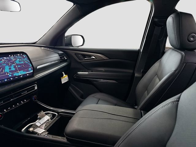 New 2026 Chevrolet Traverse LT w/ LPO, Floor Liner Package image 24