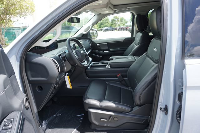 New 2027 Ford Expedition Platinum w/ Driver's Package AWD/4WD image 29