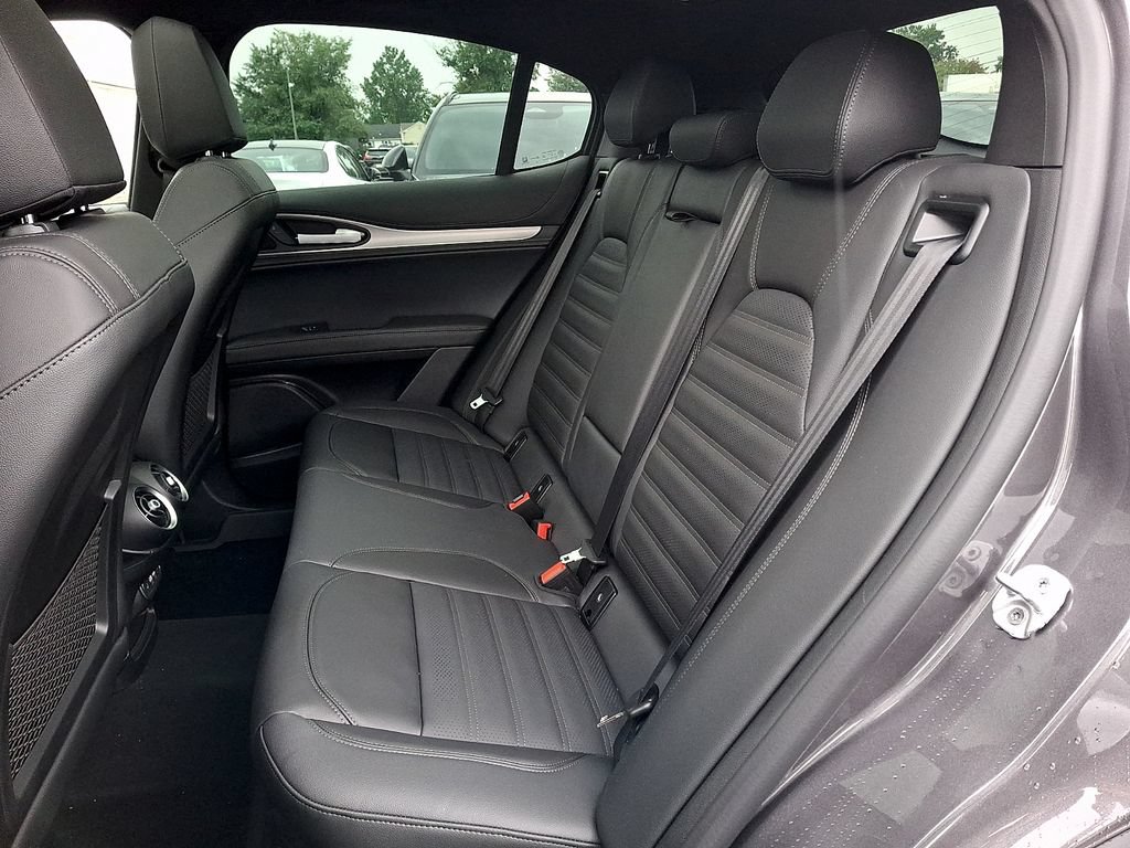 New 2026 Alfa Romeo Stelvio Sprint AWD/4WD image 6