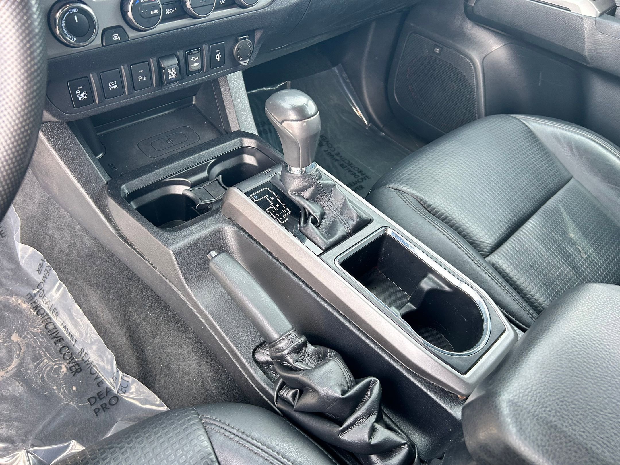 Used 2019 Toyota Tacoma Limited image 18