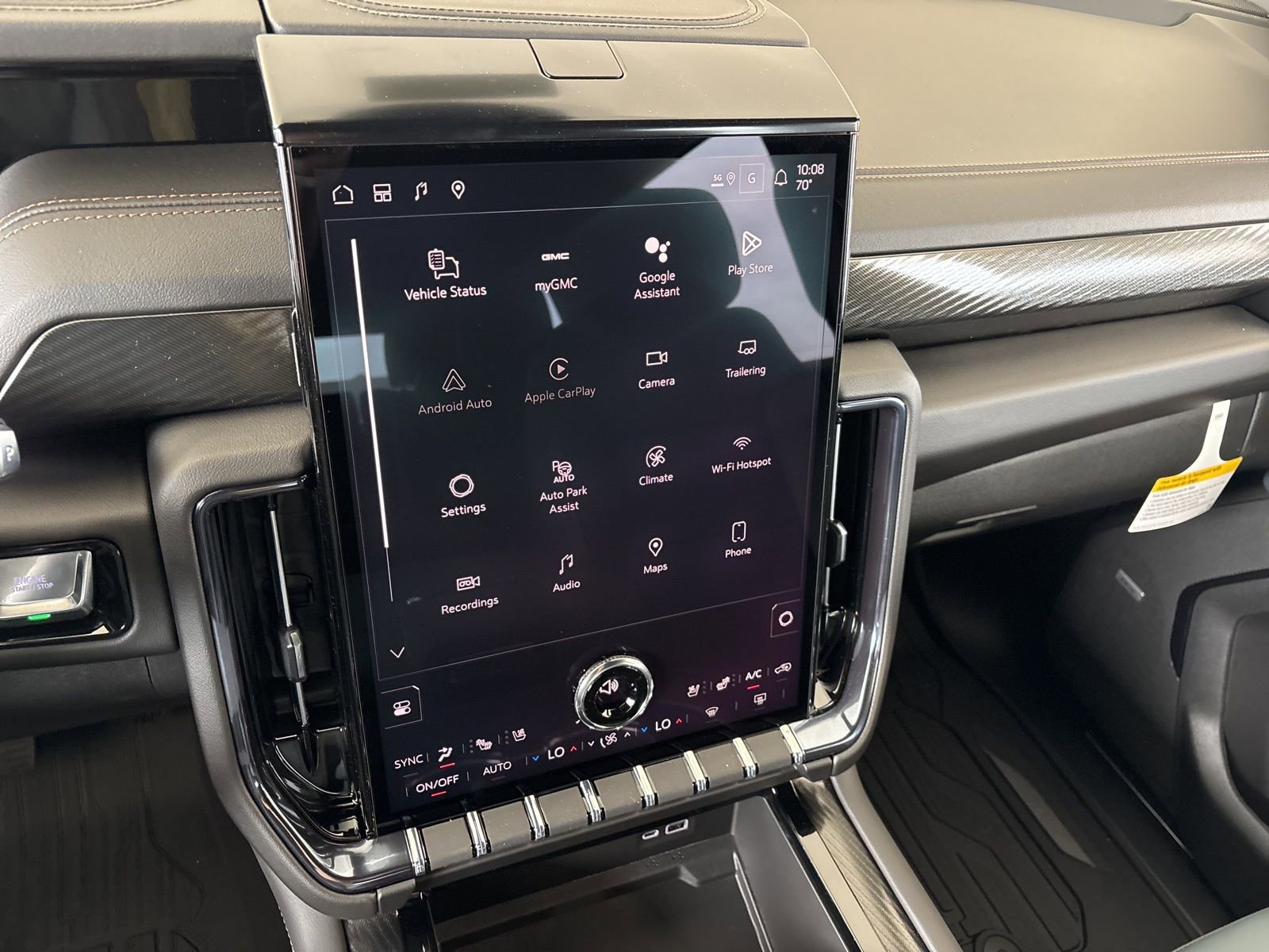 New 2026 GMC Yukon AT4 w/ LPO, Floor Liner Package image 28