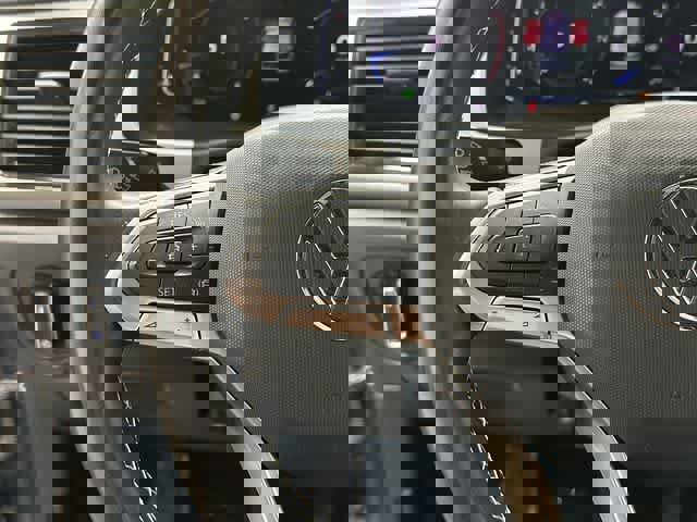 Used 2023 Volkswagen Atlas Cross Sport SE w/ Panoramic Sunroof Package image 9