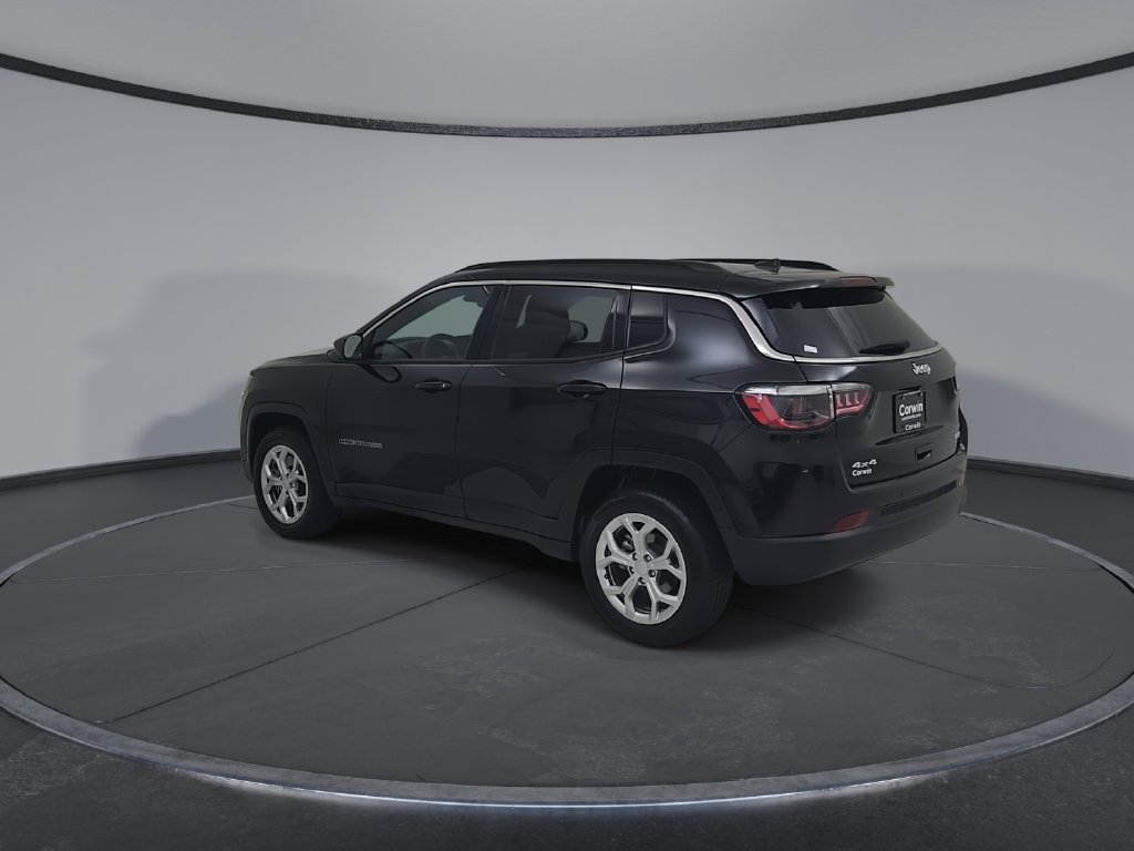 Certified 2024 Jeep Compass Latitude AWD/4WD image 13