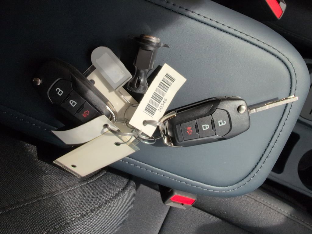 New 2025 Ford Maverick XL w/ Equipment Group 102A image 34