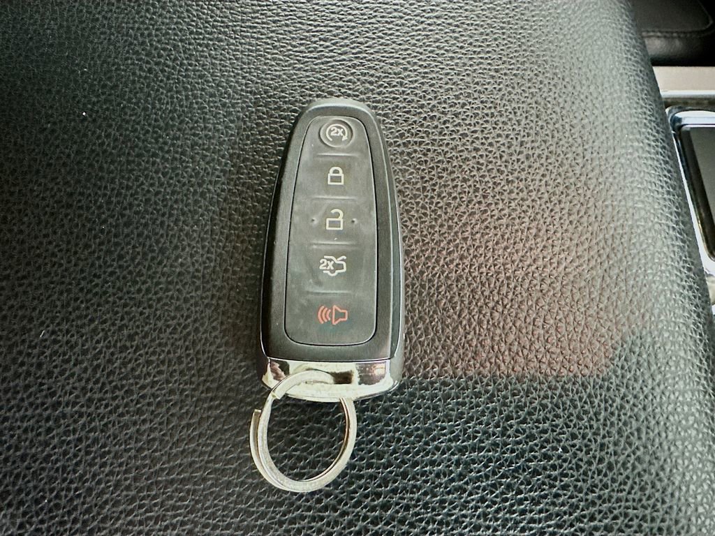 Used 2017 Ford Expedition Limited image 43