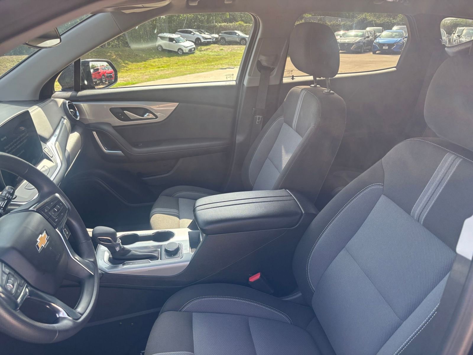 Used 2025 Chevrolet Blazer LT image 25