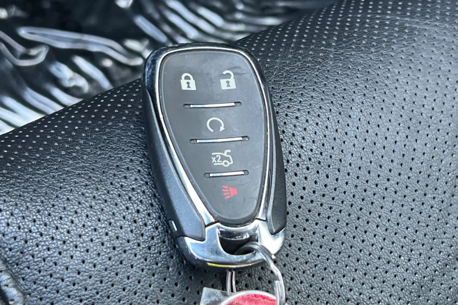 Used 2017 Chevrolet Camaro LT RWD image 27