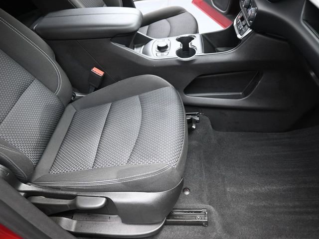 Used 2023 GMC Terrain SLE w/ Driver Convenience Package image 26