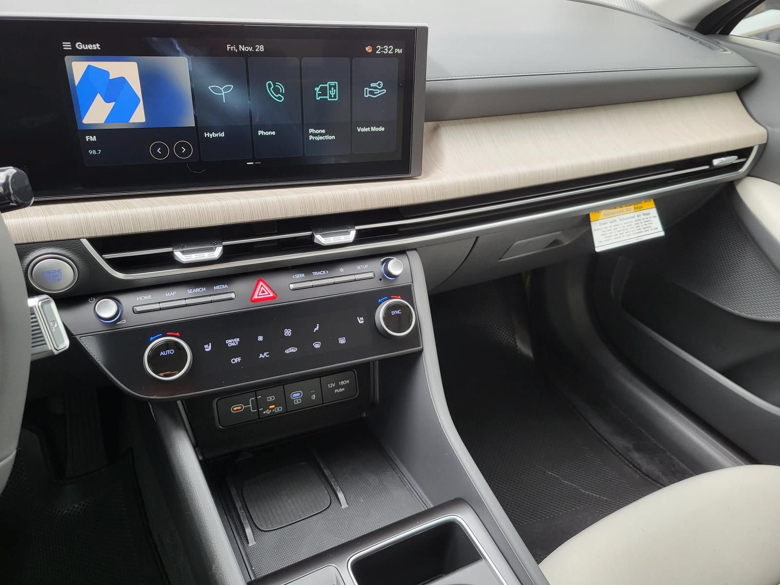 New 2026 Hyundai Sonata SEL FWD image 17