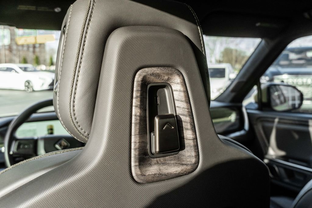 Used 2022 Rivian R1T Launch Edition image 38