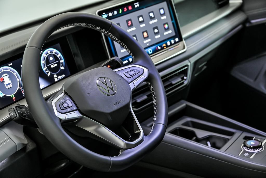 New 2026 Volkswagen Tiguan SE AWD/4WD image 10