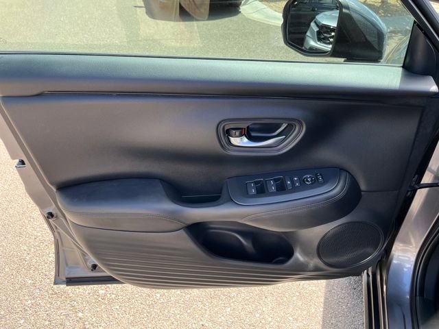 Certified 2025 Honda HR-V LX image 5