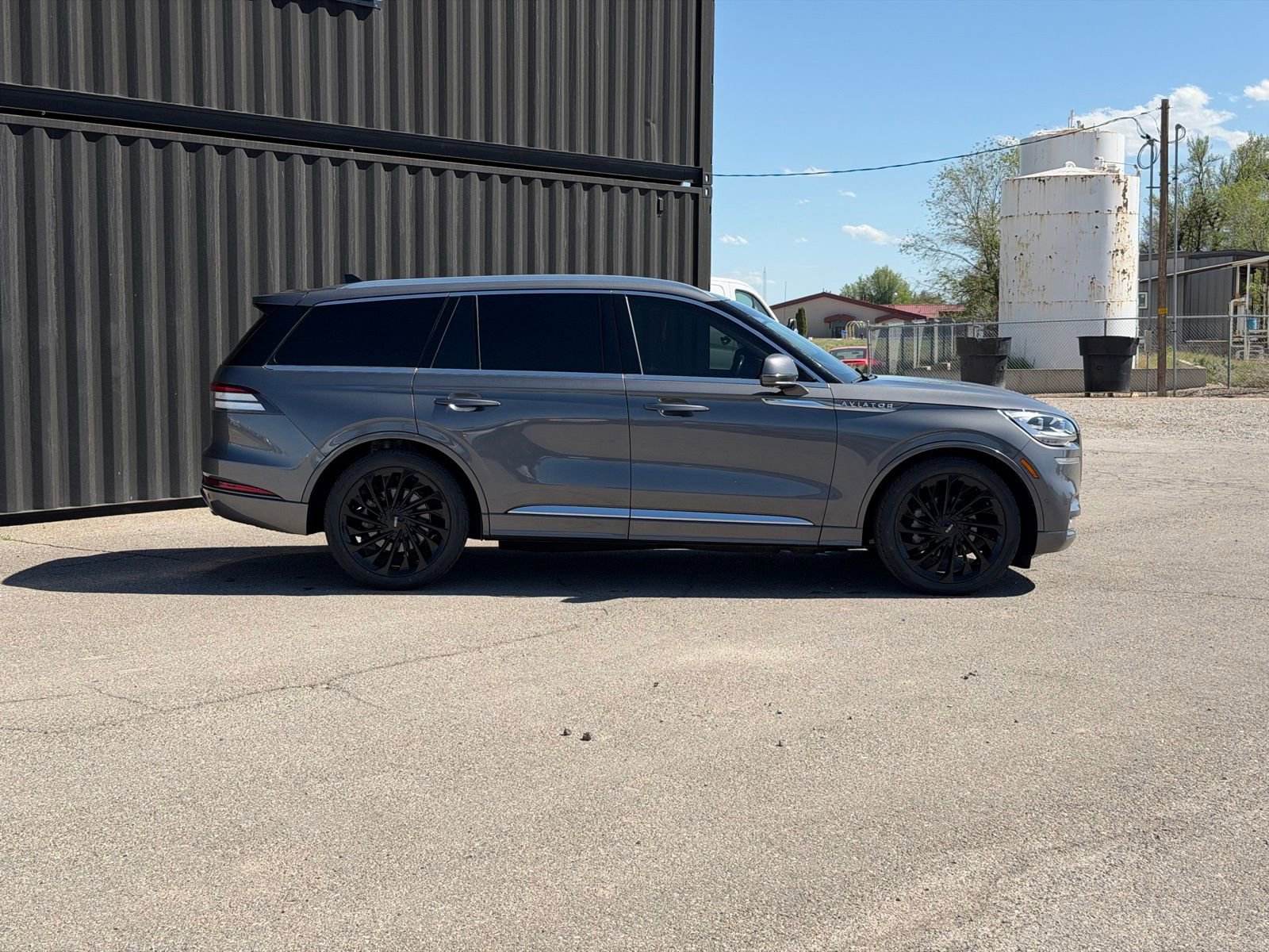 Used 2021 Lincoln Aviator Reserve w/ Equipment Group 210A AWD/4WD image 6