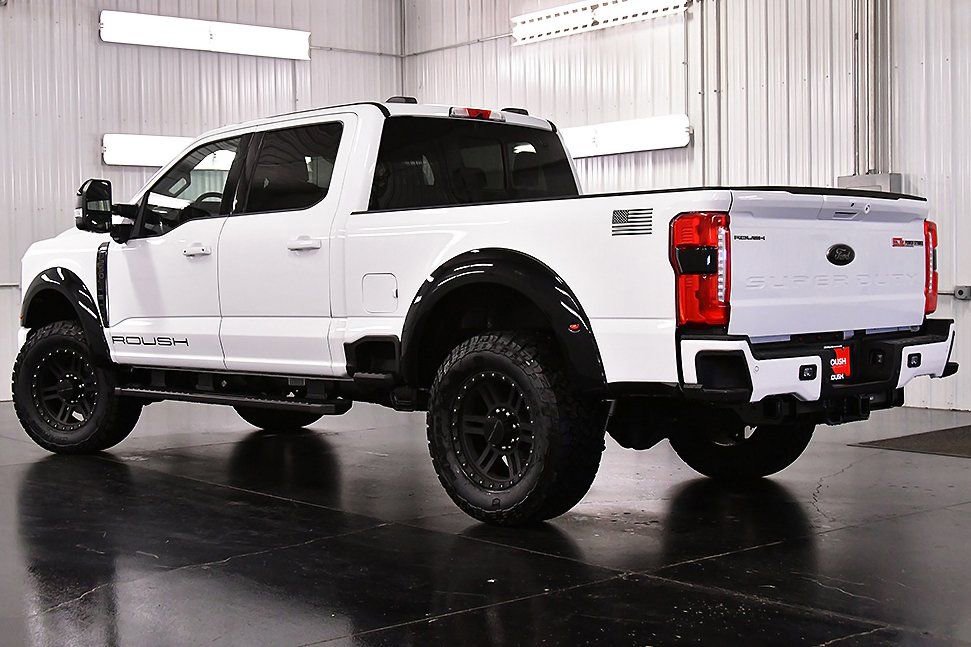 New 2026 Ford F250 Lariat w/ Black Appearance Package image 5