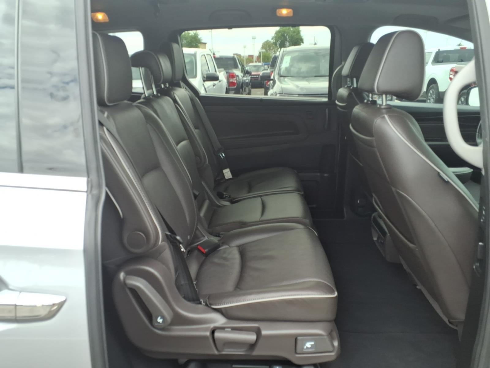 Used 2022 Honda Odyssey Elite image 13