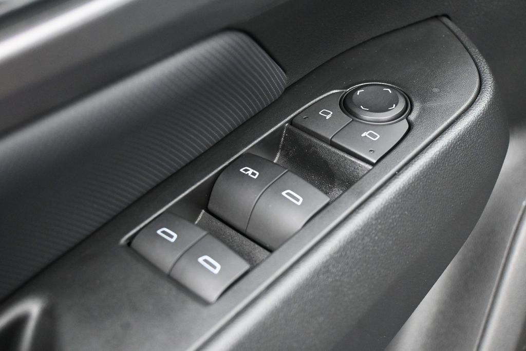 Used 2024 Chevrolet Equinox EV RS FWD image 14