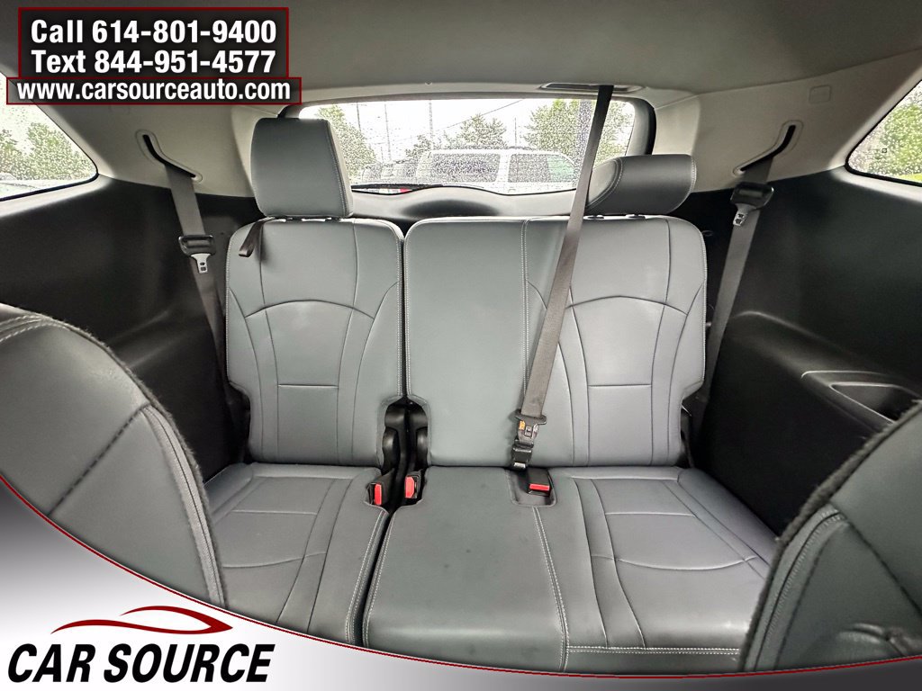 Used 2019 Buick Enclave Essence AWD/4WD image 21