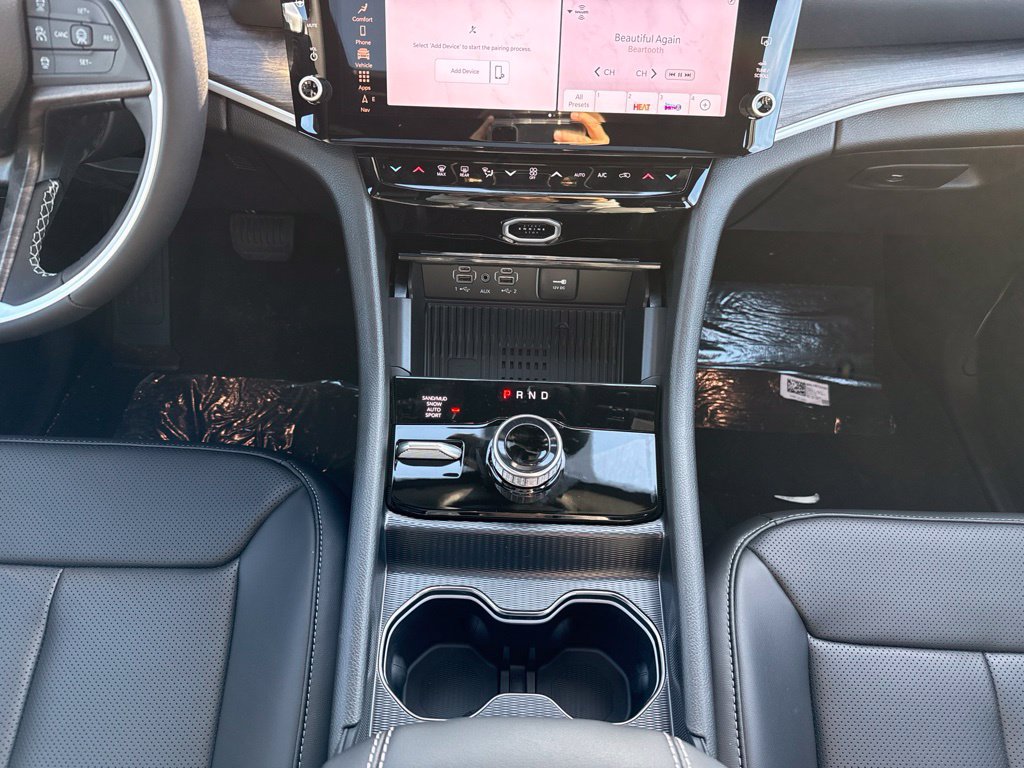 New 2027 Jeep Grand Cherokee Limited AWD/4WD image 19