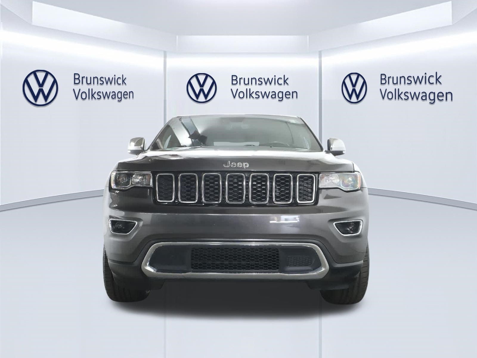 Used 2020 Jeep Grand Cherokee Limited AWD/4WD image 5