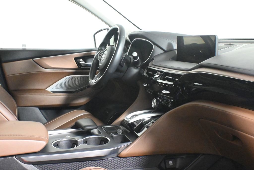 Used 2023 Acura MDX SH-AWD w/ Technology Package image 36