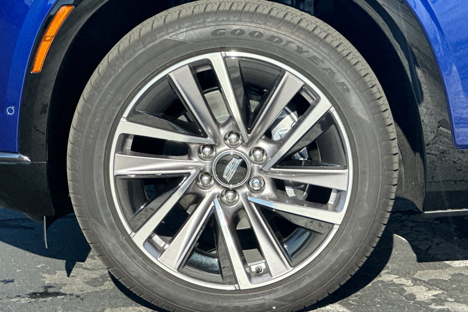 Certified 2026 Cadillac Vistiq Sport w/ LPO, Floor Liner Package AWD/4WD image 42